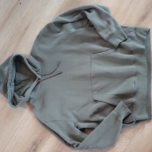 Lcker l Cozy Green Sweatshirt and Joggers Set l Mens l  Set
